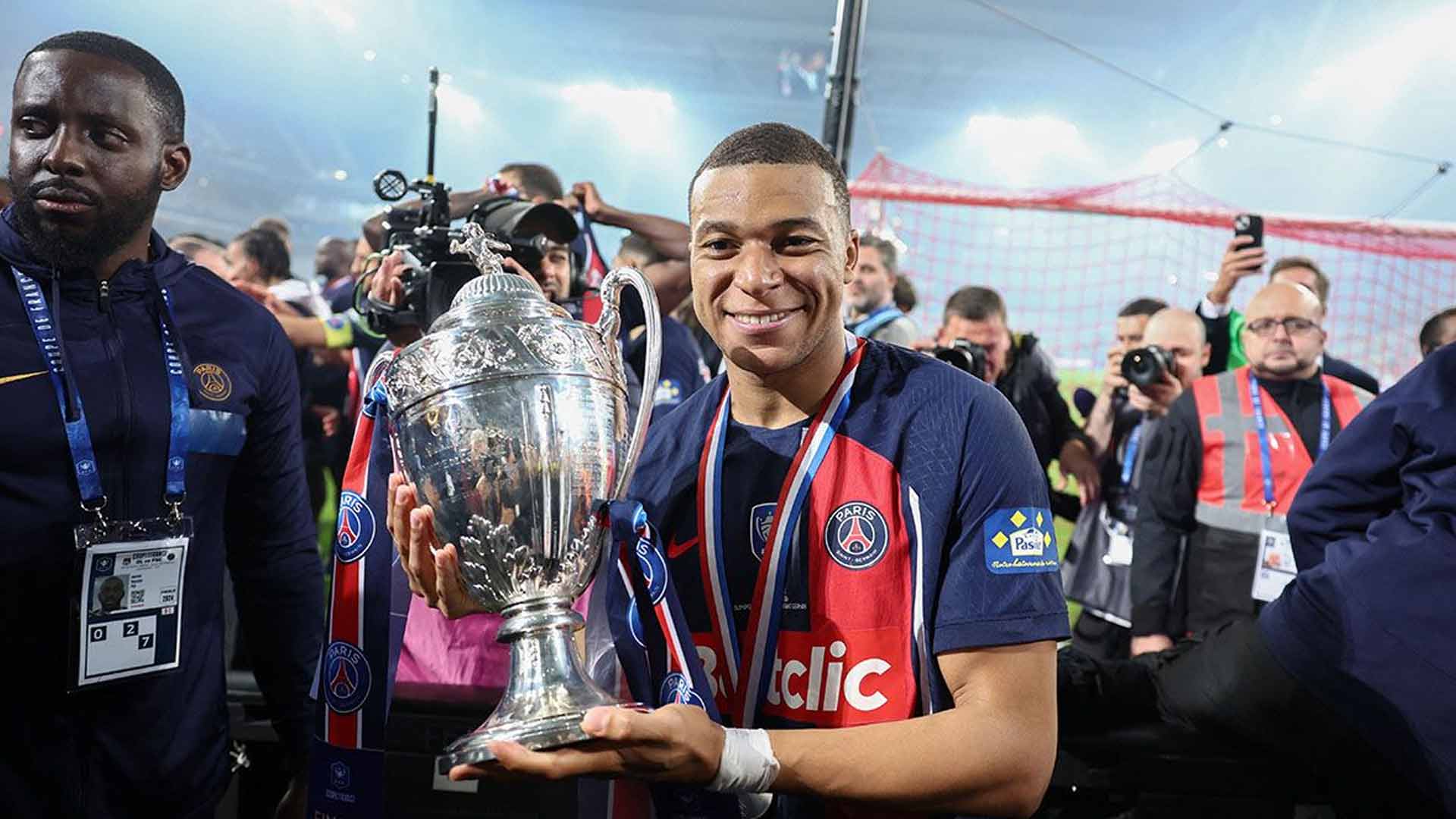 Mbappe Bawa PSG Menang Meyakinkan atas Lens